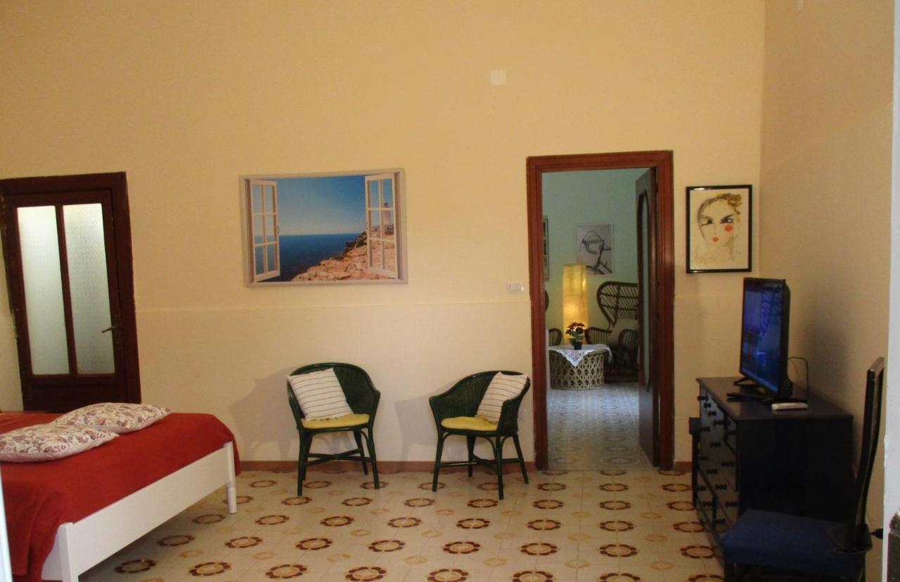 Resort Giardino Degli Aranci - Casa Lisca バロニッシ エクステリア 写真
